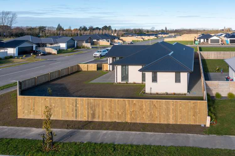 2 Orwell Way Elgin_22