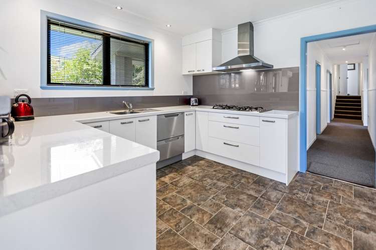 32 Porikapa Road Owhata_10