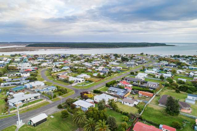 77 Seabury Avenue Foxton Beach_2