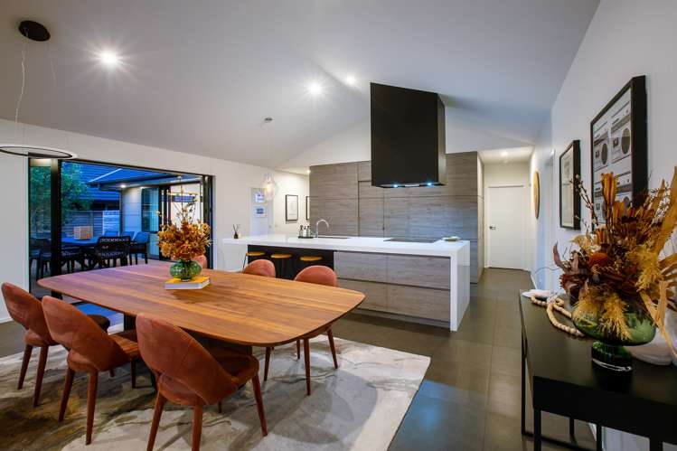 49b Links Drive Waiwhakaiho_22