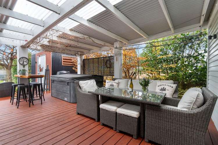 19 Clifton Avenue Carterton_21