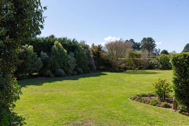 101 Lincoln Road Carterton_24