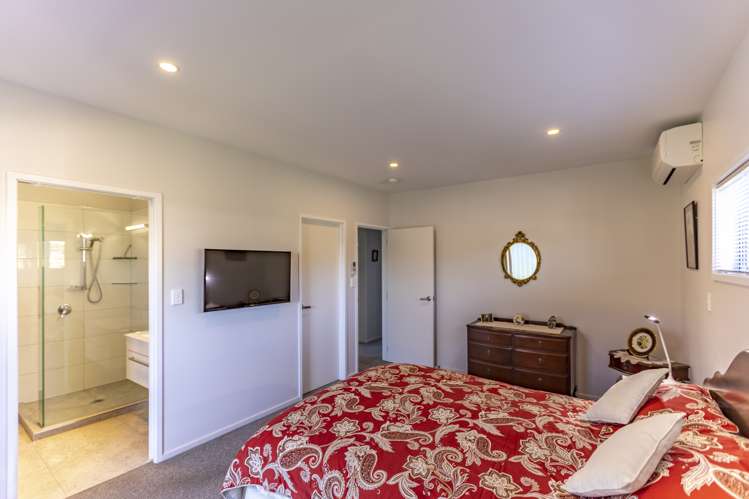 19 Drake Crescent Awatoto_16