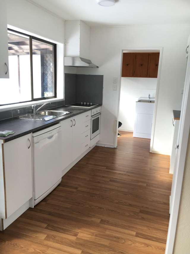 13 Diorella Drive Clover Park_2