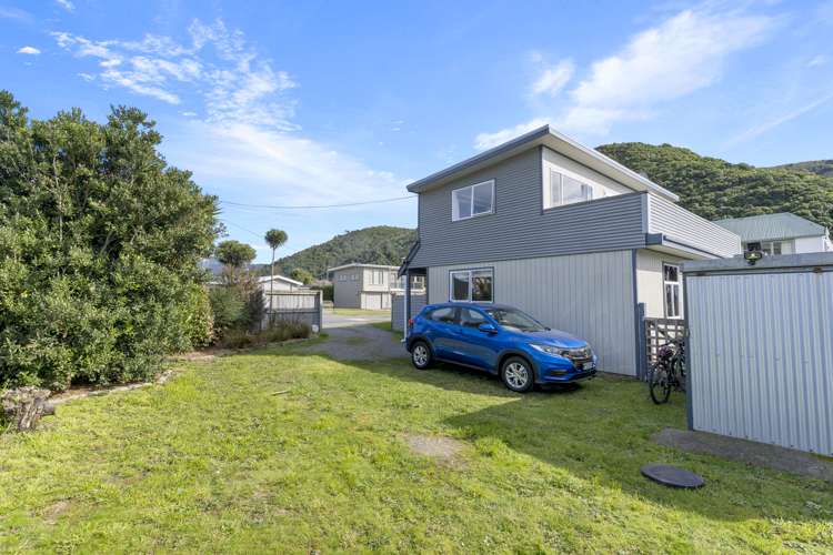 58 Beach Road Waikawa_20