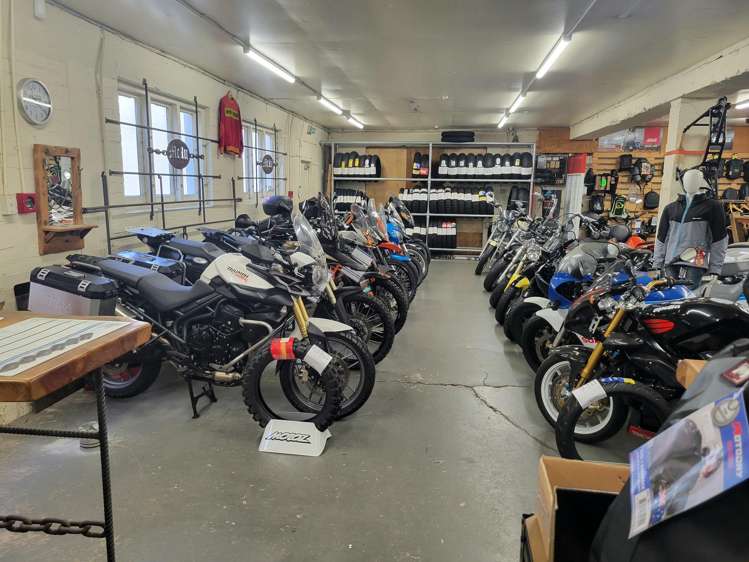 Motorcycling Downunder Christchurch Central_5