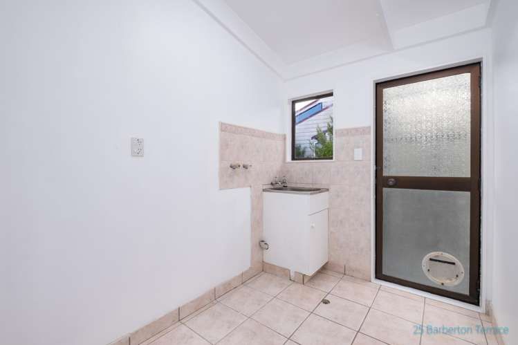 25 Barberton Terrace Red Hill_10