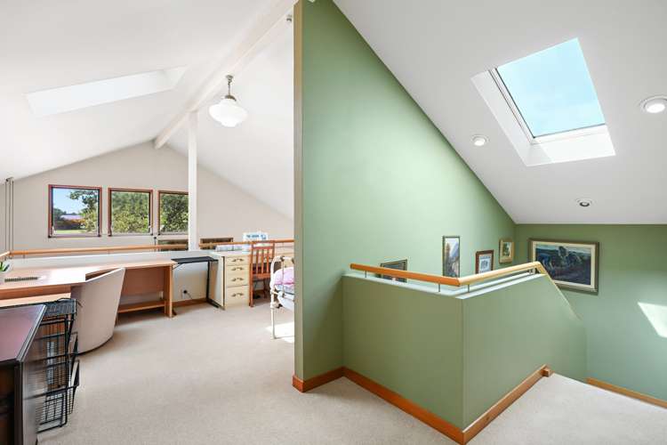 243 Dey Street Hamilton East_11