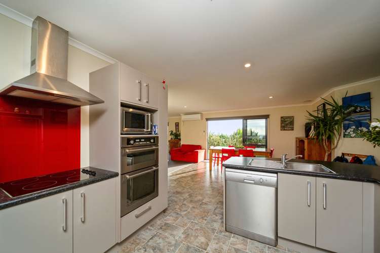 34 Wharekauri Road Mimi_5