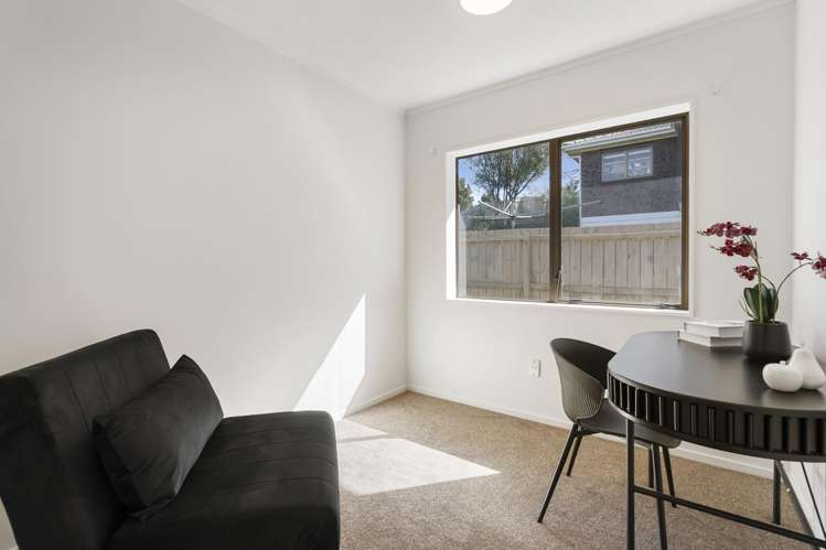 50B Mirrabooka Avenue Botany Downs_11