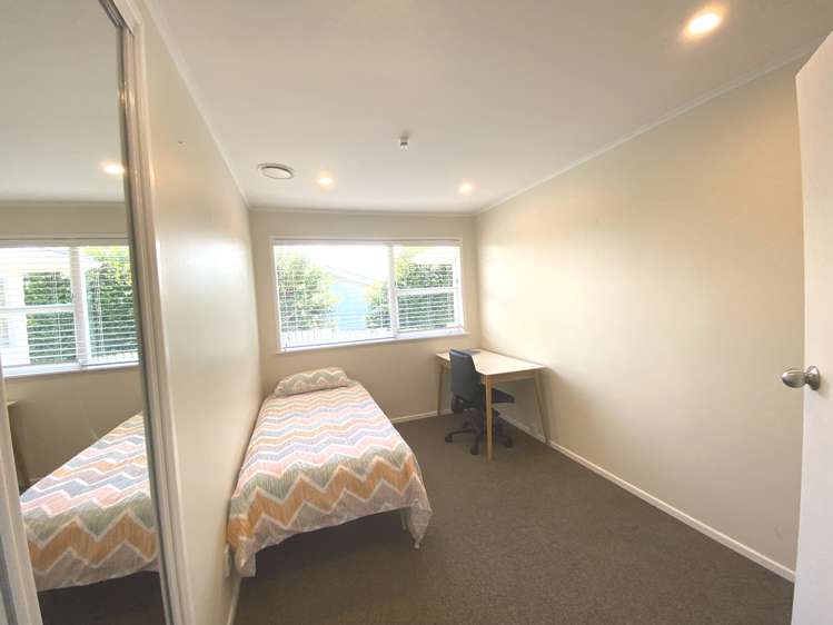 24 Taioma Crescent Te Atatu Peninsula_8