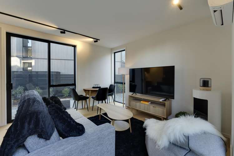 3 Escalator Avenue Jacks Point_7