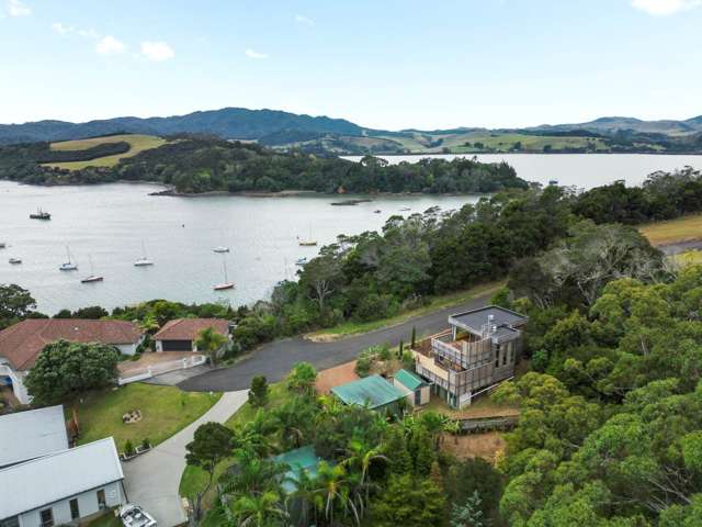 Mangonui Magic – Home + Studio + Harbour Views