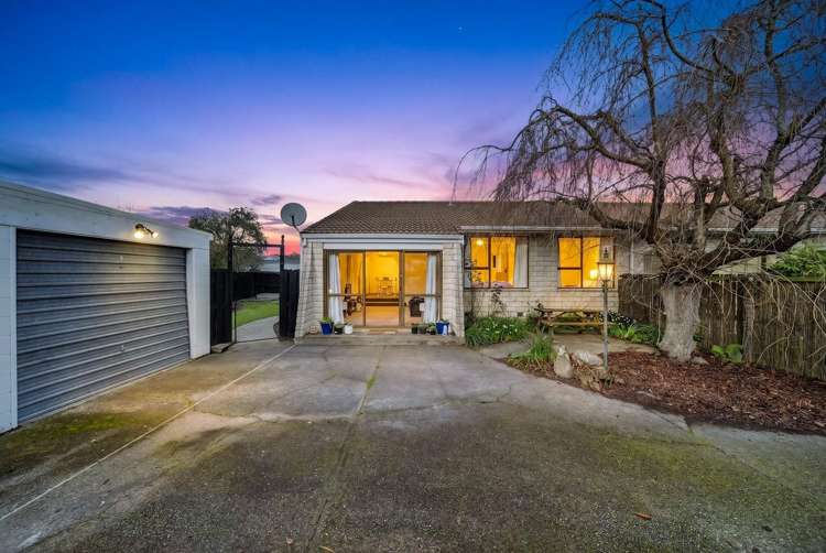2/44 Chipping Lane Redwood_15
