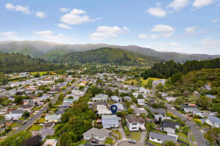 6B Ely Grove Wainuiomata_20