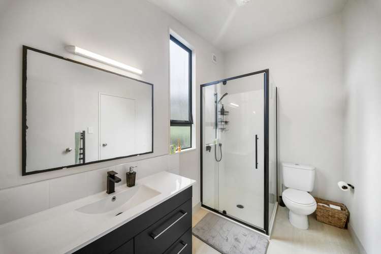 54B Pleasant Road Glen Eden_9