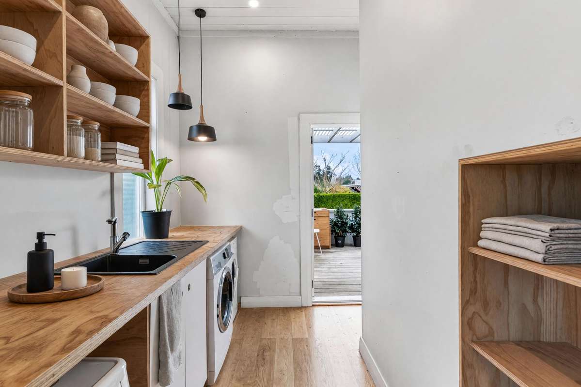 1048 Great North Road_5
