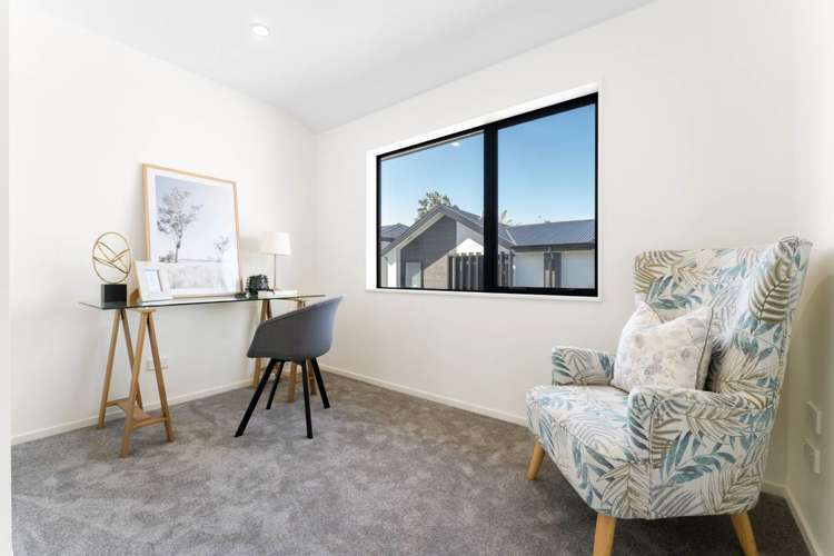 84a Vodanovich Road Te Atatu South_11