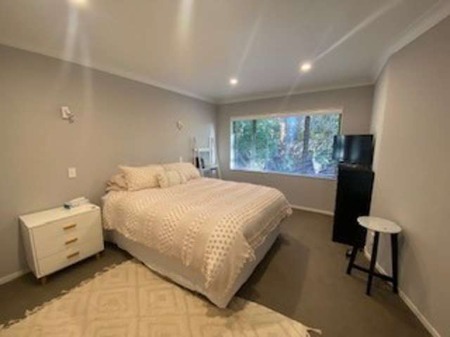 105 Northleigh Place 11385_2