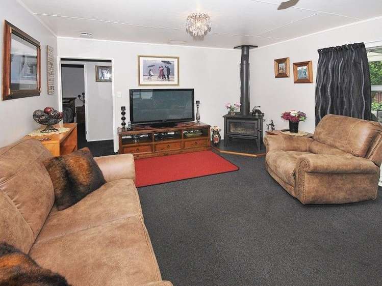 1 Kowhai Grove Featherston_4