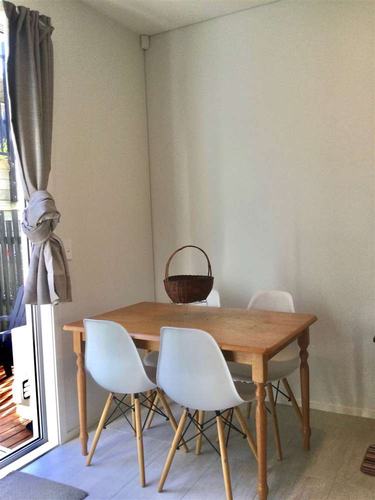 36 Ceramic Lane New Lynn_7