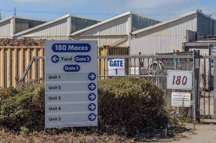 2/180 Maces Road Bromley_31