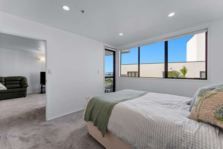 4E/175 Hurstmere Road Takapuna_13