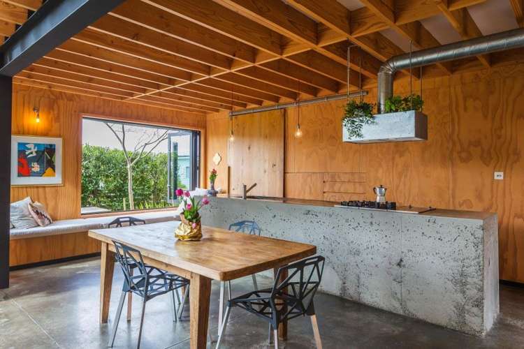 21a Old Lake Road Narrow Neck_3