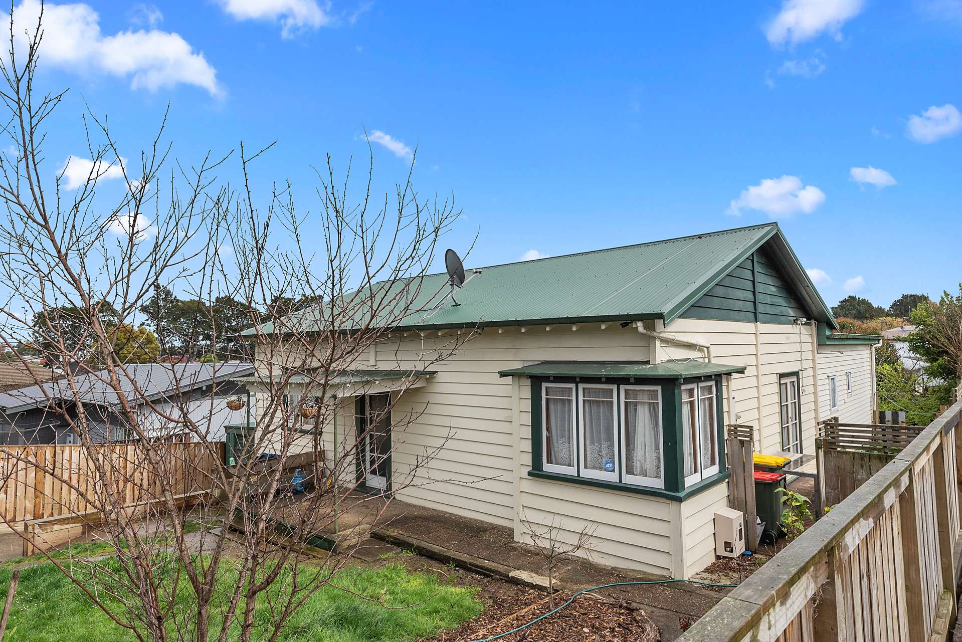 16 Huia Avenue Forest Lake_0