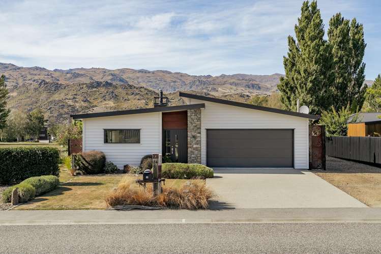 54 Stratford Drive, Mount Pisa_4