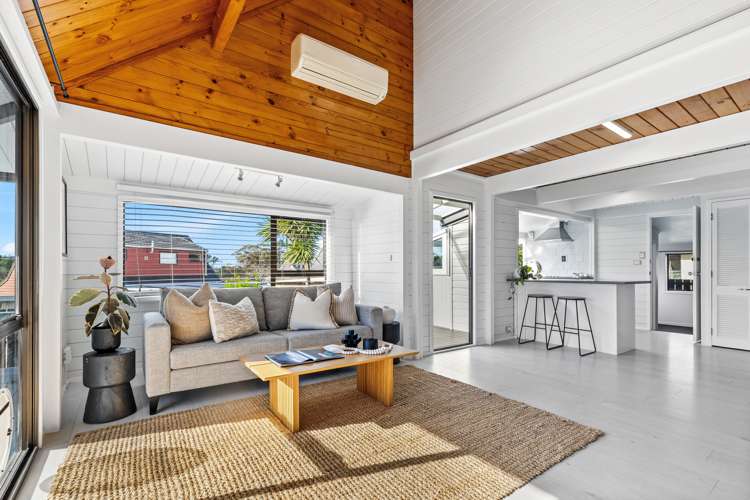 2/7 Fernbird Place Massey_4