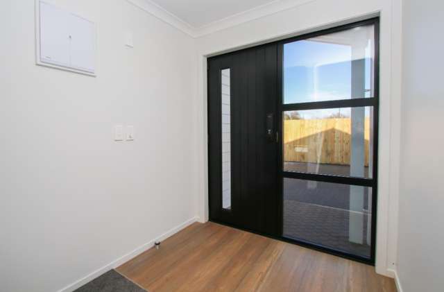 3/8 Jennian Avenue 2612_1