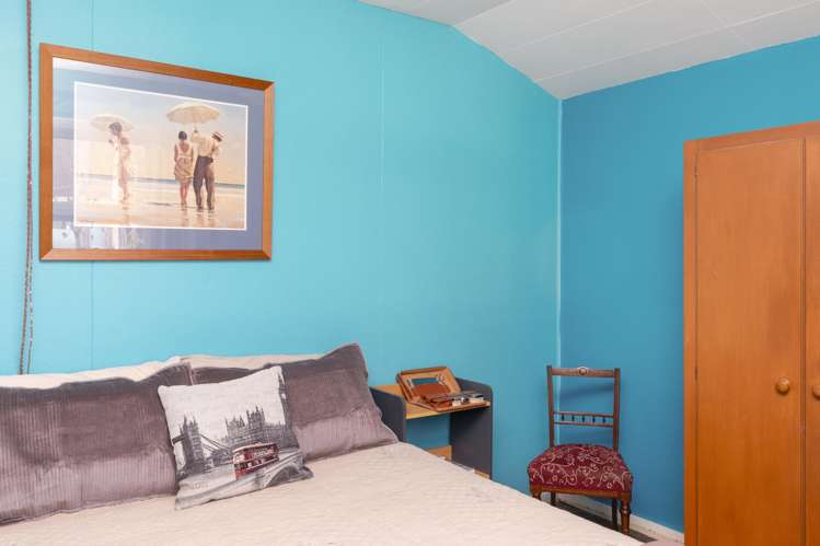 35 Colenso Street Sumner_13