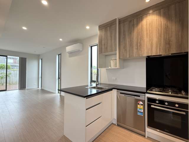 7/21 Akoranga Dr Northcote_4