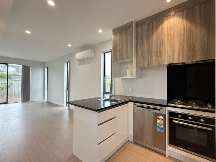 7/21 Akoranga Dr Northcote_4