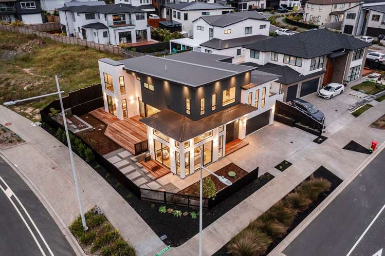 1 Headsail Drive Long Bay_31