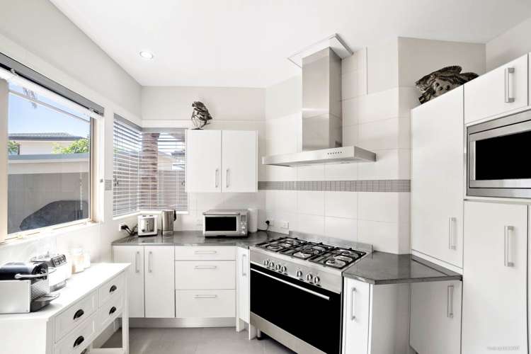 2/5 Purchas Road Hauraki_6