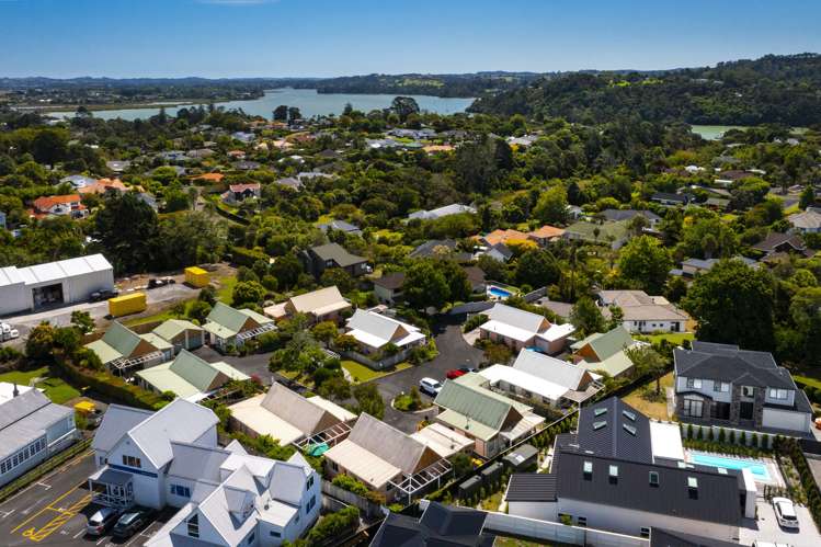 9/34 Waipuia Place Greenhithe_15