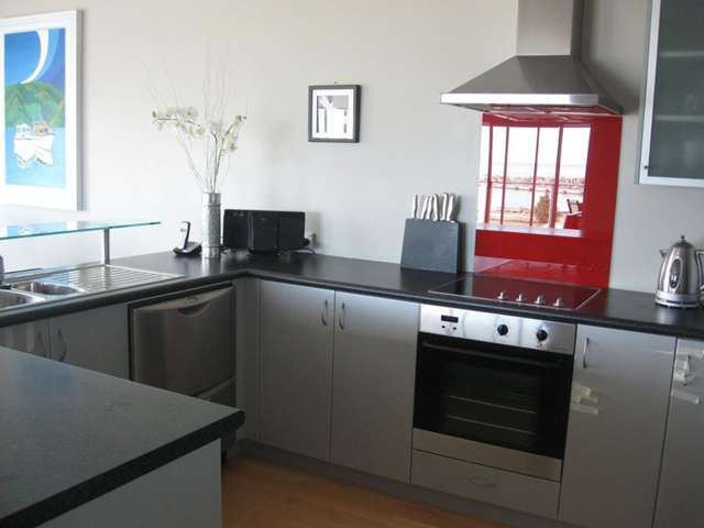 16/90 Customhouse Street Gisborne_1