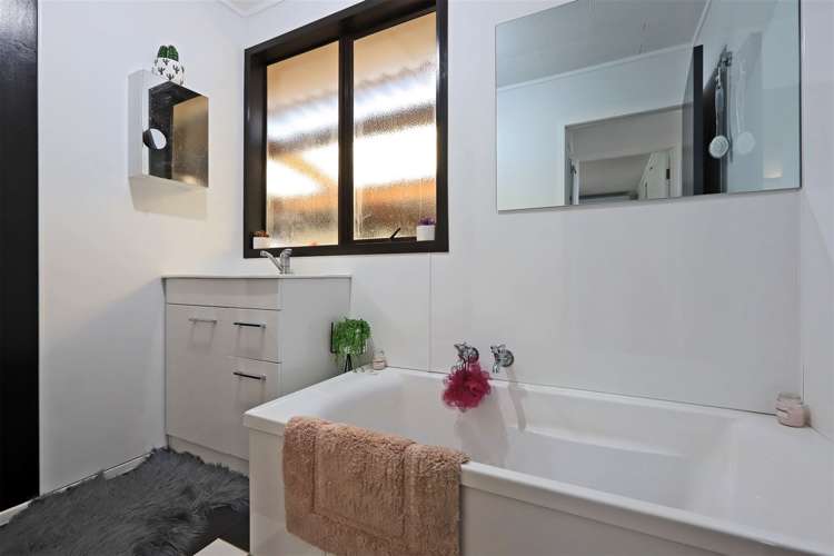 805a Oliphant Road Raureka_10