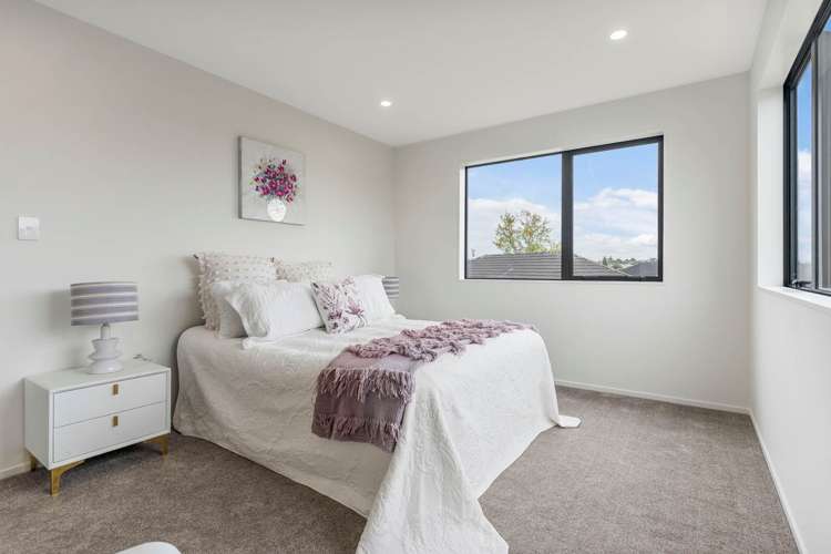 Lot 1-5/118 Chivalry Road Glenfield_18