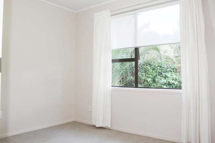 11 Pahi Place West Harbour_6