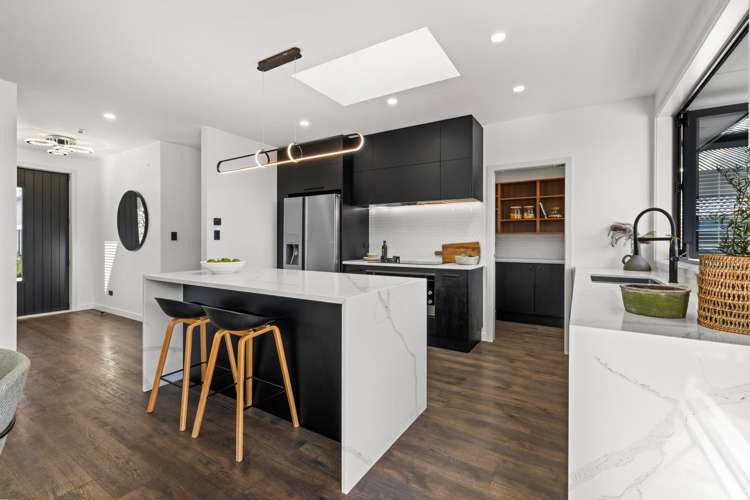 10 Meech Way Frimley_7