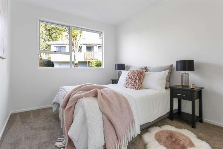 1/8 Tallington Crescent Torbay_14