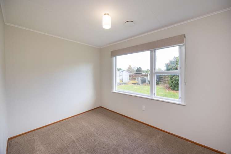 5 Reid Line West Feilding_7