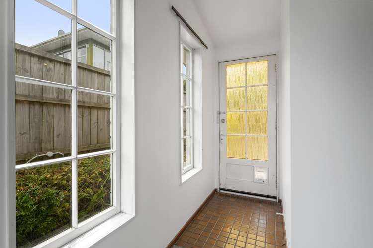 2/235 Sunset Road Sunnynook_14