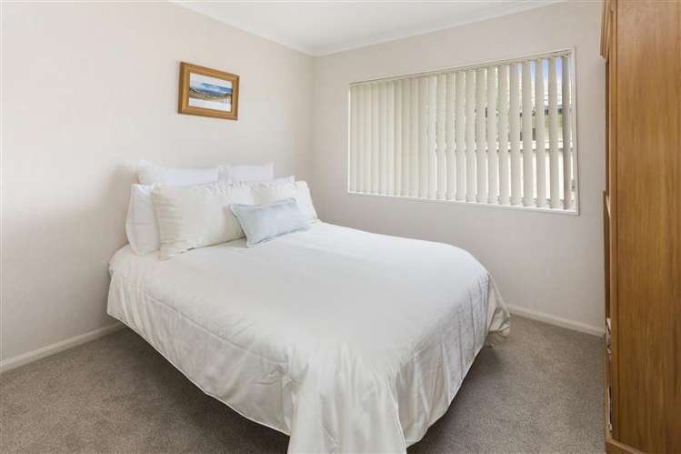 12 Carousel Cres East Tamaki Heights_10