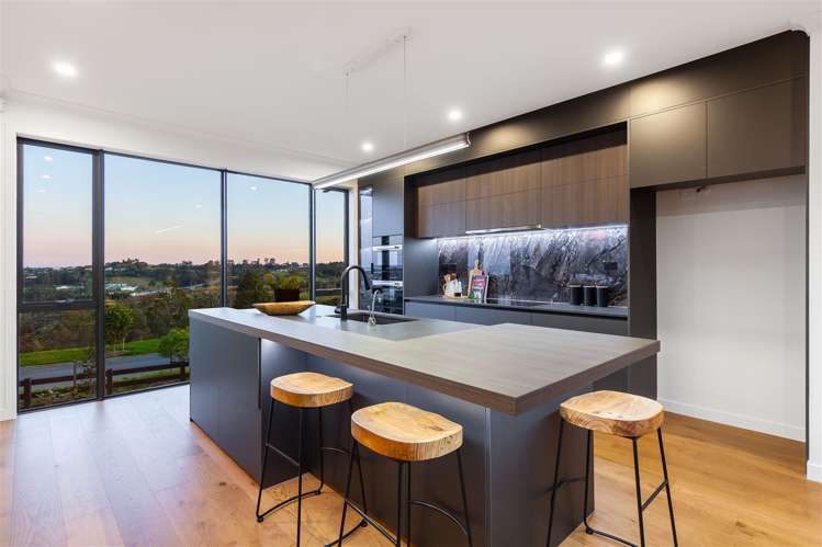 3 Ridgelea Road Long Bay_10