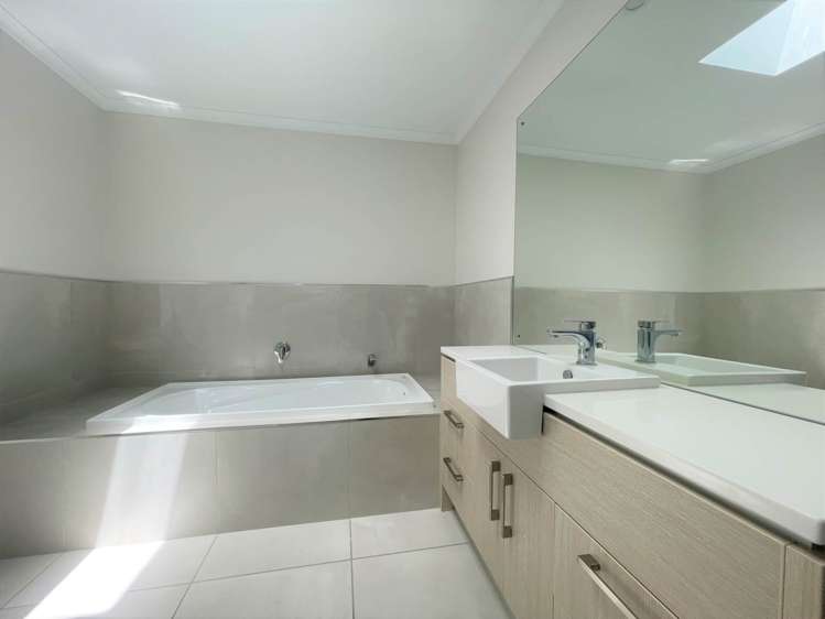 44 Kauriki Terrace Stonefields_16