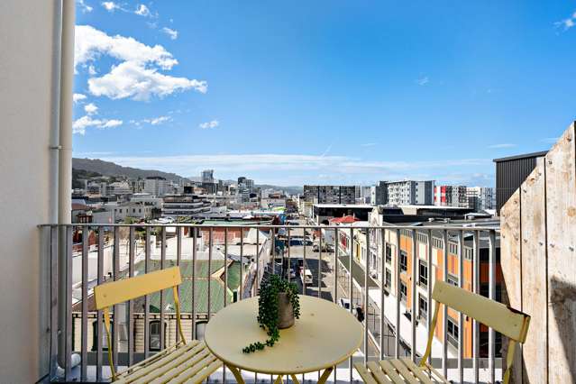 Cool, Chic, Cozy and Just off Cuba St